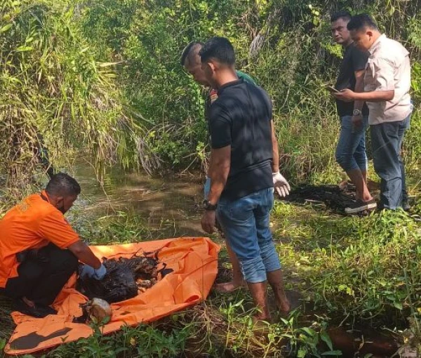 Penemuan Kerangka Didalam Parit, - DigitalMediaPublic